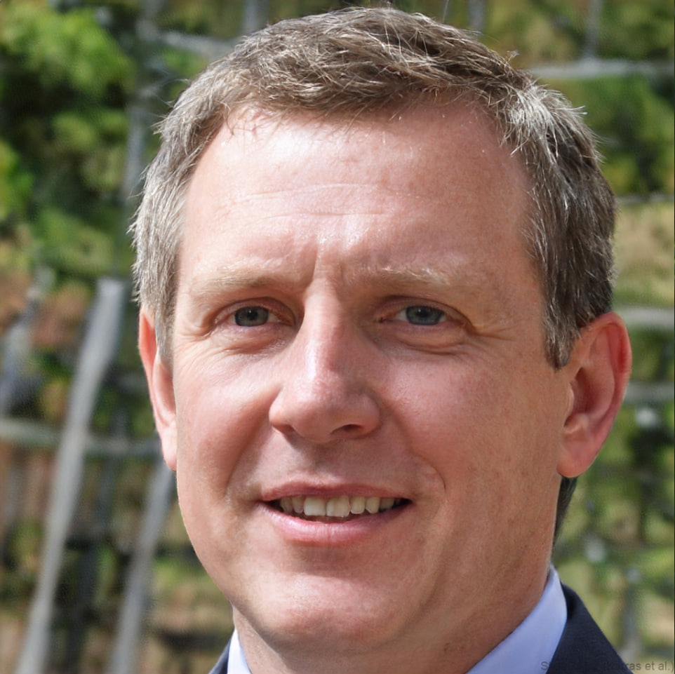 Адам Демьянов